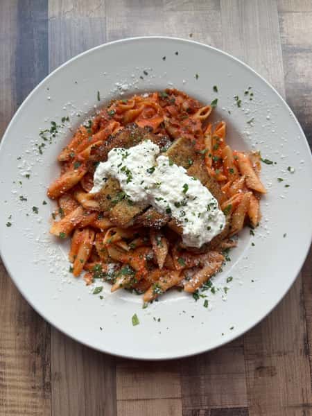 Spicy Crispy Chicken Penne Vodka