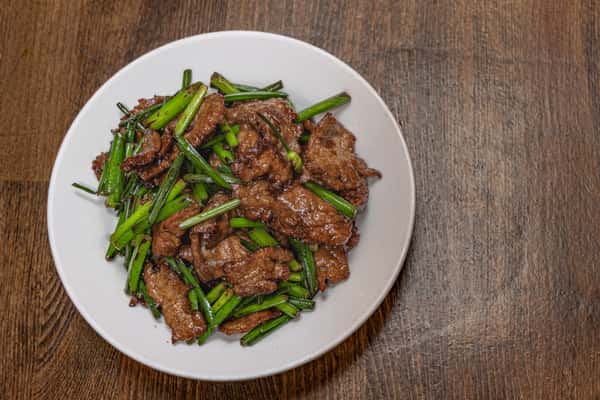 Sautéed Beef With Chive Flowers