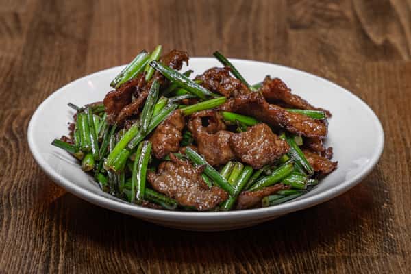 Sautéed Beef With Chive Flowers