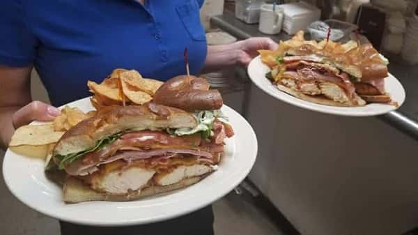 Grille Club Sandwich