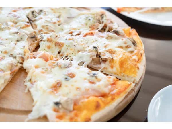 Small Chicken Bacon Ranch Pizza