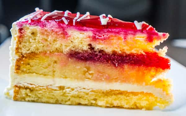 Limoncello Raspberry Cake