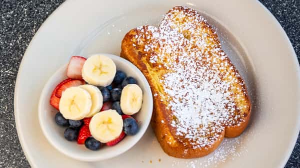 French toast and fruit