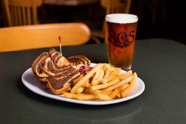 Pastrami Reuben