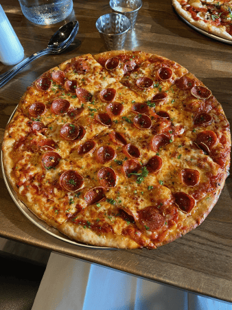 16" Spicy Pepperoni