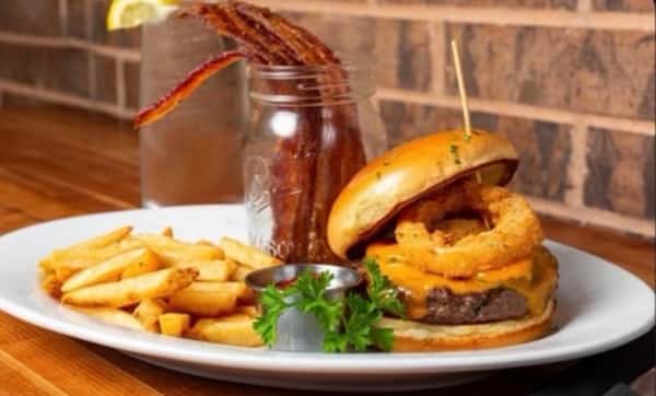Classic Cheeseburger