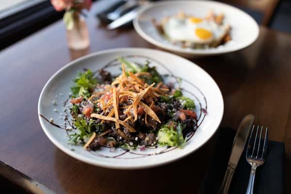 BLACK SHEEP STEAK SALAD