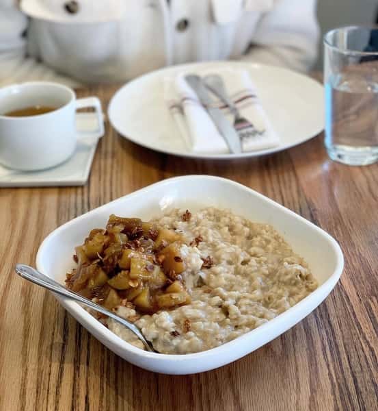 OATMEAL BERRIES NUTS