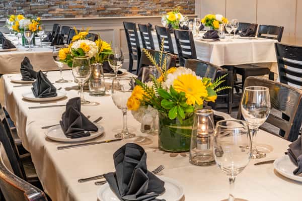 Carmela's Restaurant_Interiors422.jpg