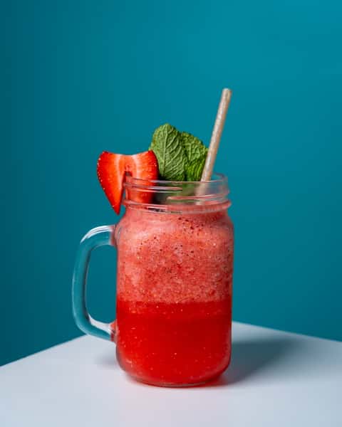 LIRA STRAWBERRY LEMONADE