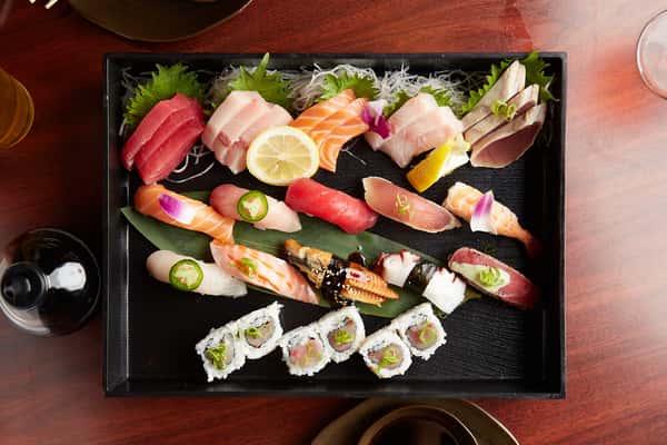 Sushi & Sashimi 