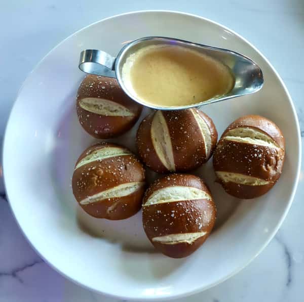 APP - Bar Pretzels + Beer Cheese
