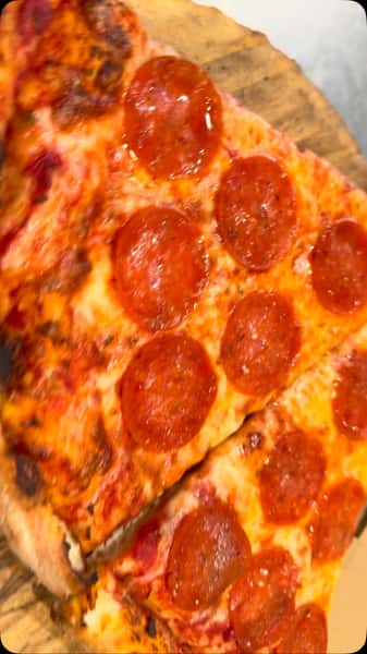 You cannot find a finer slice anywhere.#pizzatime #foodiefinds #pizzabytheslice #pizzamiamigardens