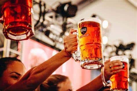 Craving something refreshing? 🍺 Dive into the robust flavors of Sam Adams Octoberfest Draft at Tony's Pizza and DraftHouse! This hearty brew pairs perfectly with our pizzas, boasting a rich malt profile with notes of caramel. Experience the taste of autumn in every sip! #TonysPizzaAndDraftHouse #SamAdamsOctoberfestDraft #PerfectPairing #CraftBeerLovers