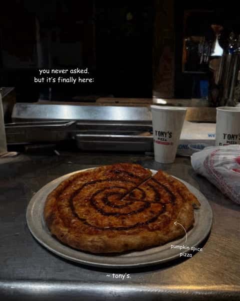 dropping TODAY!! 🎃 

our new seasonal pumpkin spice pizza :)

#thingstodo #miamilocal #fallseason #food #southflorida