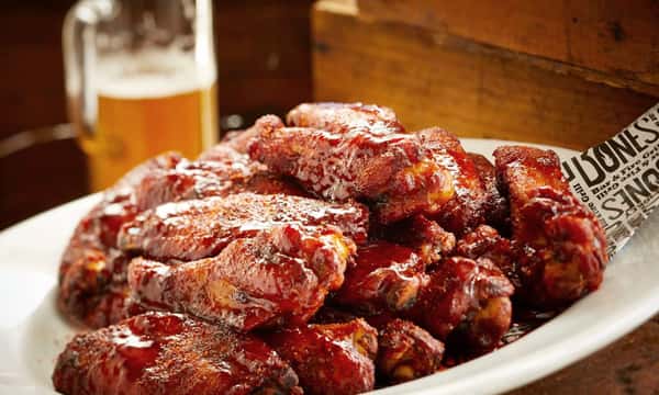 CHIPOTLE BBQ BONE IN WINGS 10 CT