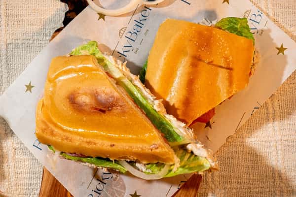 TUNA SANDWICH
