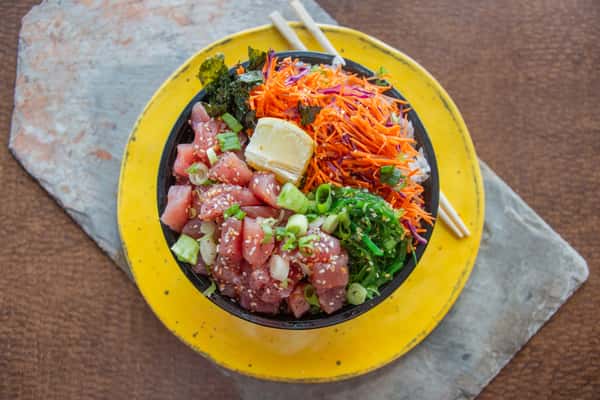 Poke tuna bowl
