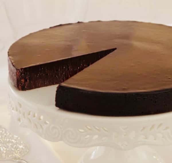 Flourless Chocolate Torte whole 16 slices