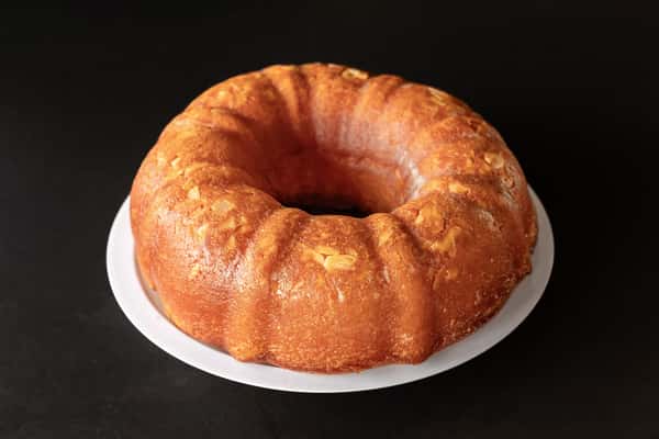 Golden Rum Cake with Almonds
