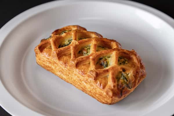 Empanada Spinach and Cheese Pastry