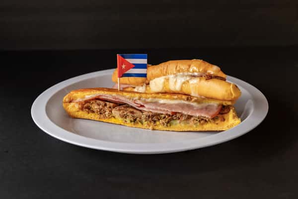 Midnight Sandwich (Media Noche)