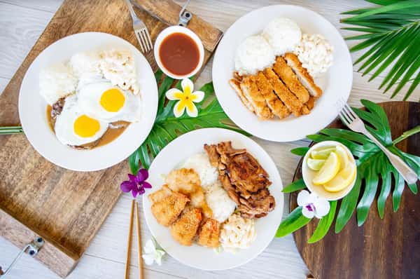 table of hawaiian food