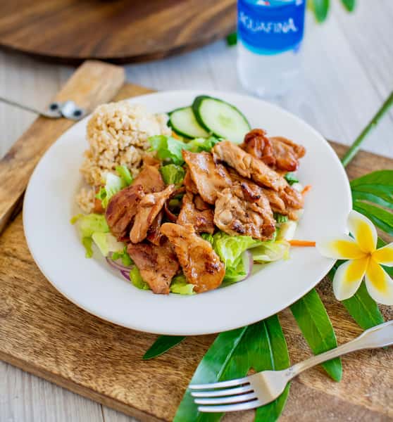 fresh salad with chicken