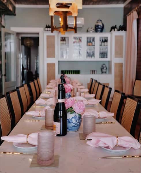 table mm room
