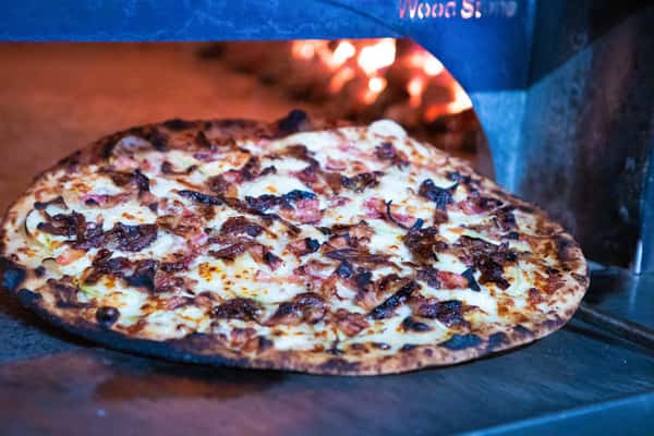 Seasonal Pizza Apple and bacon