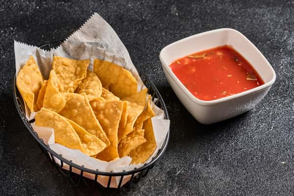 CHIPS & SALSA
