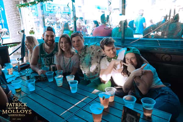 friends at table with drinks