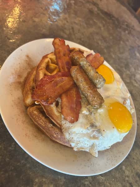 Waffle & Eggs