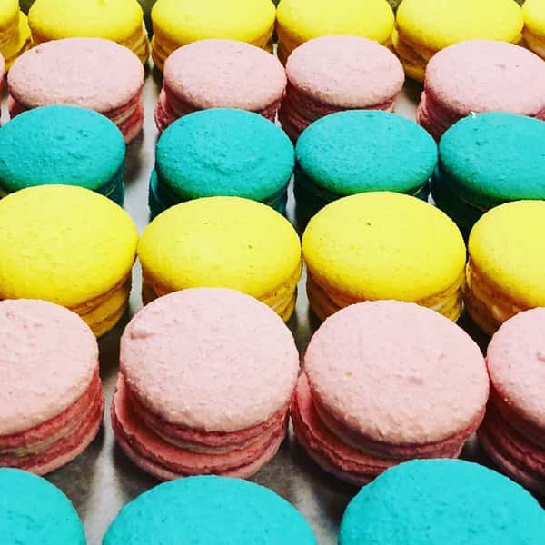 Assortment of flavored macaroons on a tray