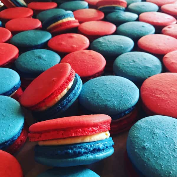Assortment of flavored macaroons on a tray