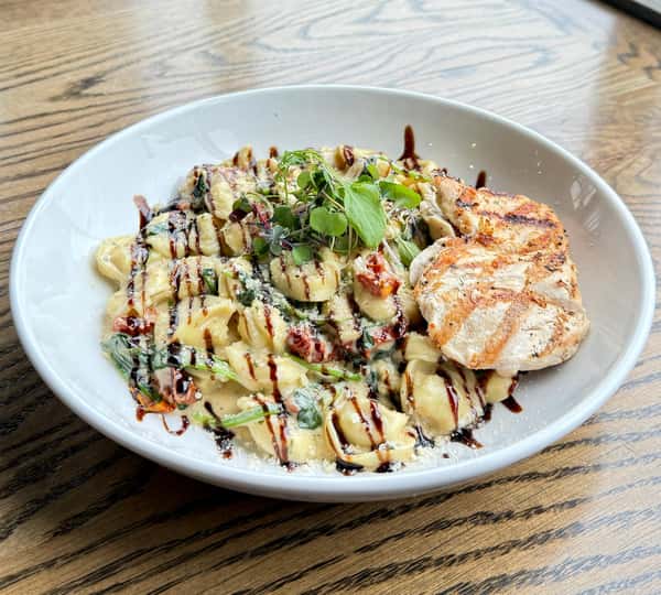 Tuscan Chicken Pasta