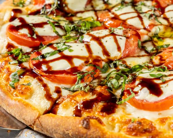 Large Caprese Pizza