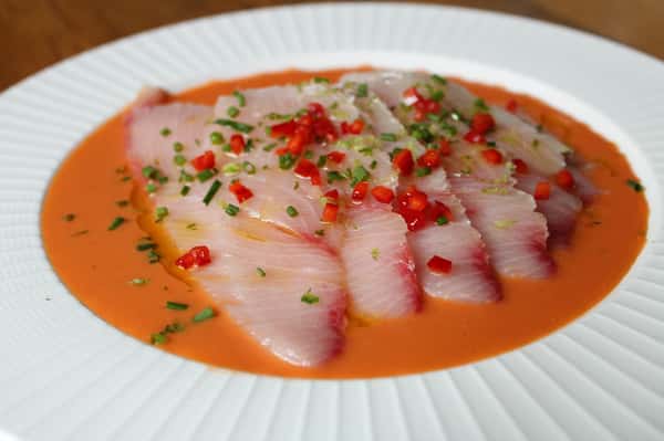 Weekend specials are here at Grille 620. ✨
Start with our Tomato Bisque or Hamachi Crudo with strawberry chili gazpacho, then enjoy dinner features like Pan-Seared Sablefish over carrot-ginger purée or Blackened Whole Rockfish with peach salsa.
Finish the evening with Chocolate Tres Leches Cake and fresh fruit toppings.
Join us this weekend and experience what Chef Mike Harper has prepared.
#Grille620 #WeekendSpecials #EllicottCityEats