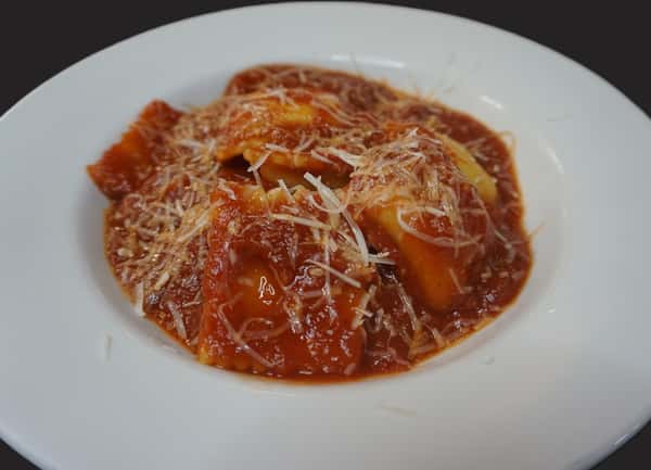 Child Cheese Ravioli with Pomodoro
