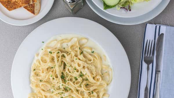 Fettuccini Alfredo