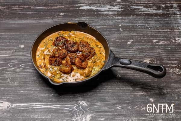 Blackened Shrimp 'N Grits