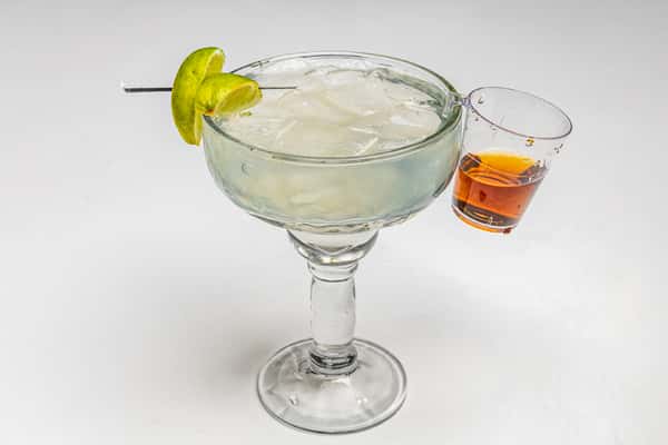 HH 2 Pineapple Fusion Shots