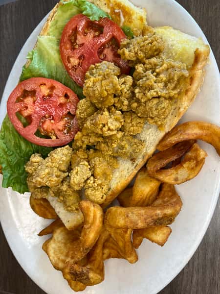 Fried Oyster Po'boy