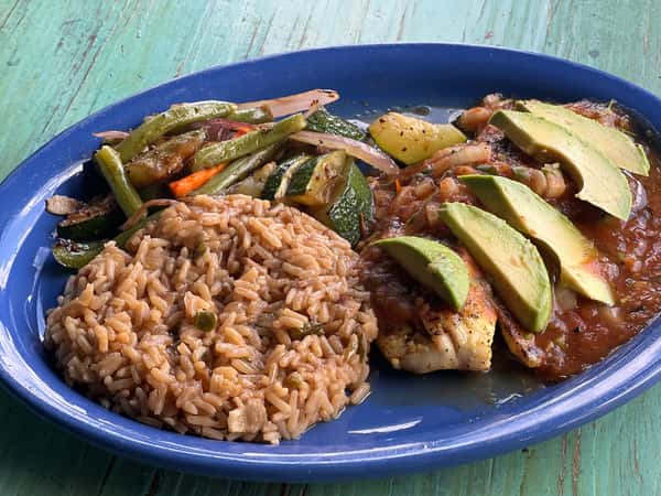 Tilapia con salsa