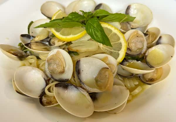 Linguini with Clam Sauce