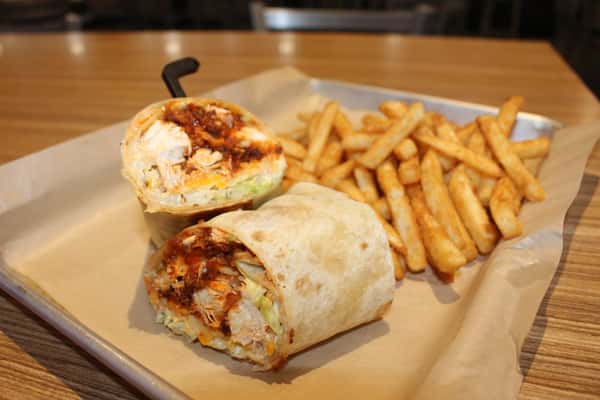 BUFFALO CHICKEN WRAP