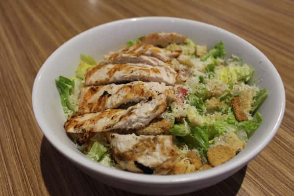 CHICKEN CAESAR SALAD