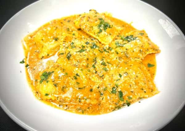 Cheese Ravioli Ala Vodka
