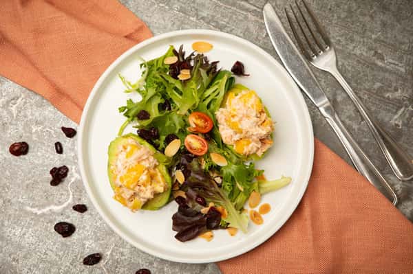 salad with avocado 