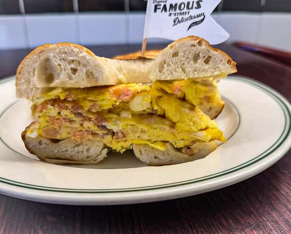 NOVIE, EGGS & ONIONS Sandwich